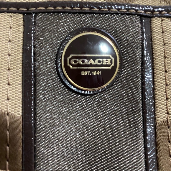 Coach Cross Body - Picture 6 of 6
